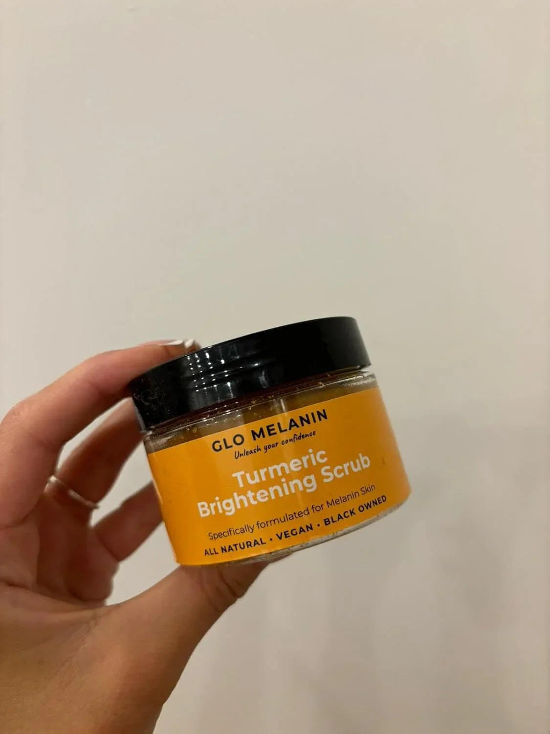 GLO Melanin Turmeric Scrub for Dark Spots Brightening - Kenya