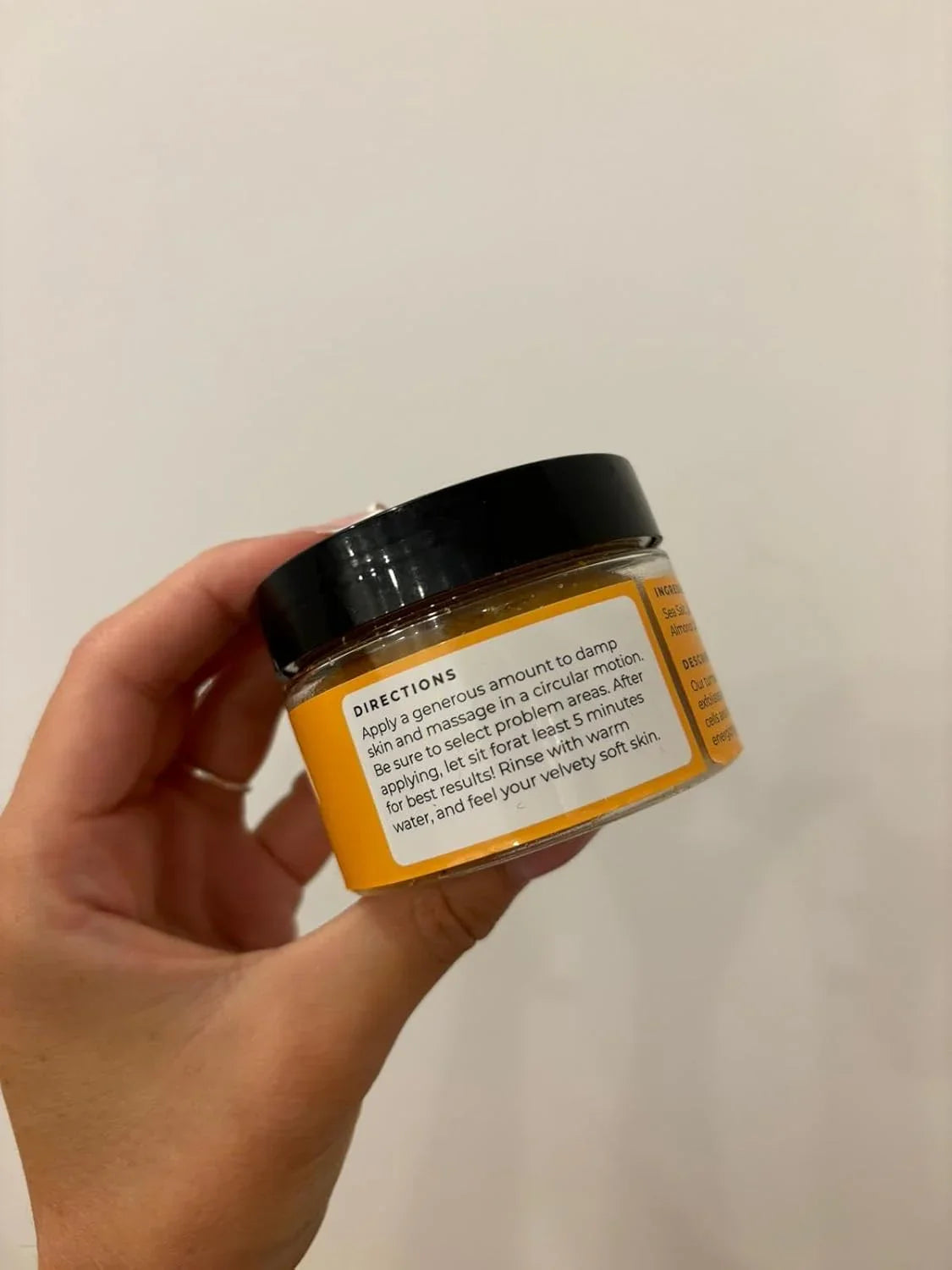 GLO Melanin Turmeric Scrub for Dark Spots Brightening - Kenya